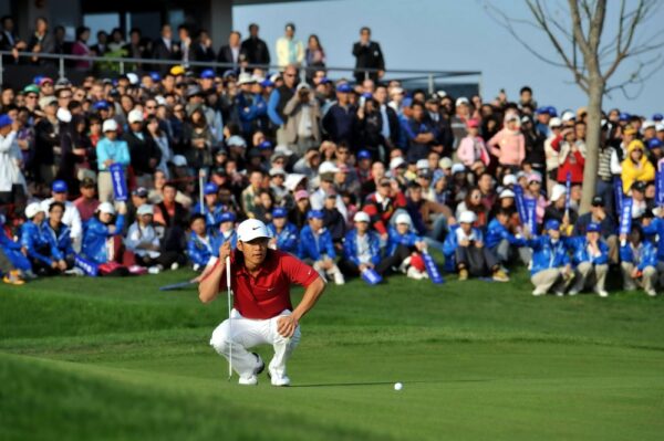 Anthony Kim of the United States considers a putt during the final round of the Lake Malaren Shanghai Masters golf tournament in Shanghai, China, 30 October 2011.

Northern Irelands Rory McIlroy is $2 million richer on Sunday (30 October 2011) after holding his nerve to beat American Anthony Kim in a play-off at the Shanghai Masters at Lake Malaren. U.S. Open champion McIlroy had led the 30-strong field from the opening day, but a wayward final round saw him having to dig deep to card a level par 72 to finish on a 72-hole total of 288 (-18).